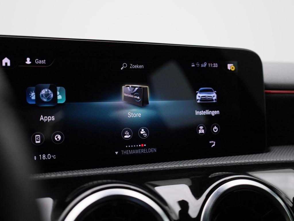 Mercedes-Benz A-Klasse 180 business solution amg | automaat | panorama dak 