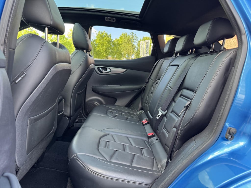 Nissan Qashqai 1.2 tekna + automaat, trekhaak | panoramadak | nappa leder |