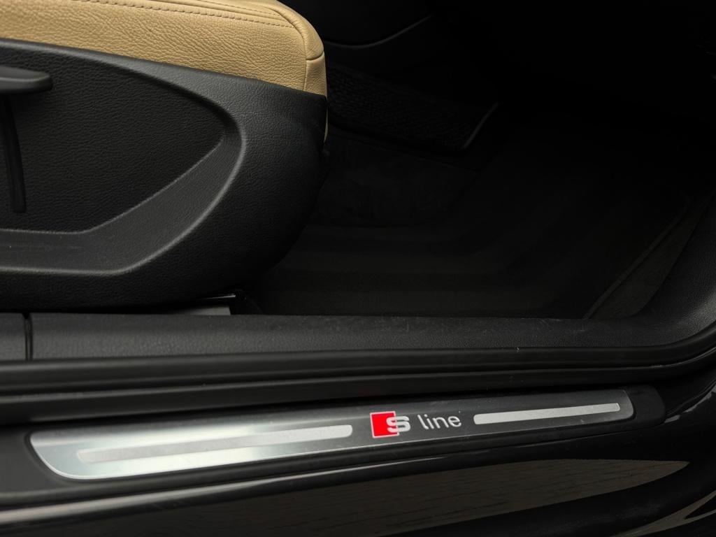 Audi A3 sportback 1.4 tfsi cod s-line * leder * navigatie * nap