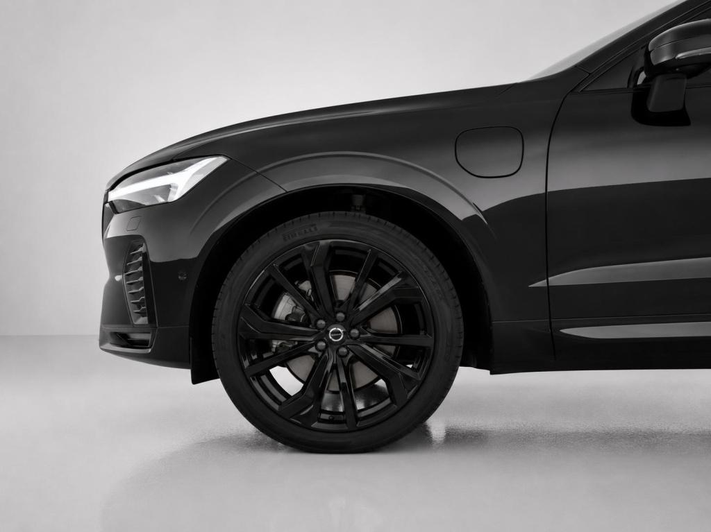 Volvo XC60 2.0 t6 plug-in hybrid awd plus black edition soh 99%