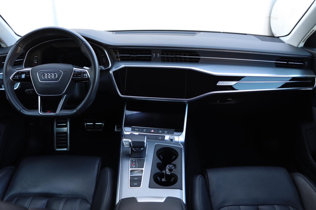 Audi A6 avant 55 tfsi e quattro s edition competition 367pk s-tr