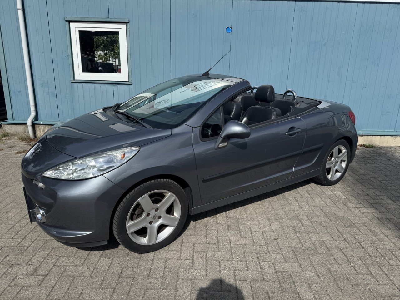 Zeer Leuke Peugeot 207 CC 1.6VTI