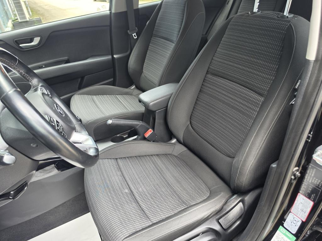 Kia Stonic 1.0 t-gdi mhev dyn+line | lane ass | cruise | clima | navi | lm