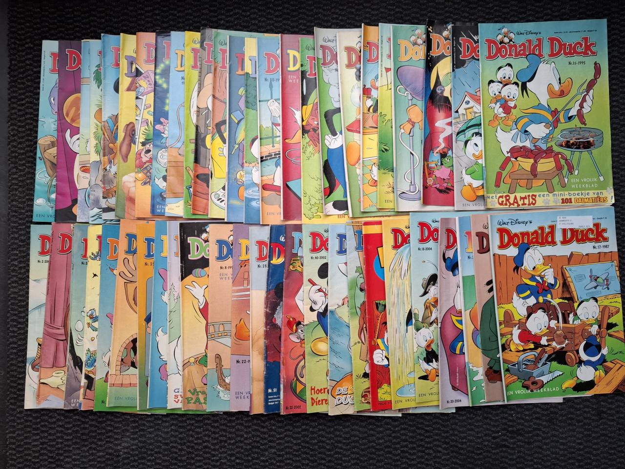 50 Donald Ducks