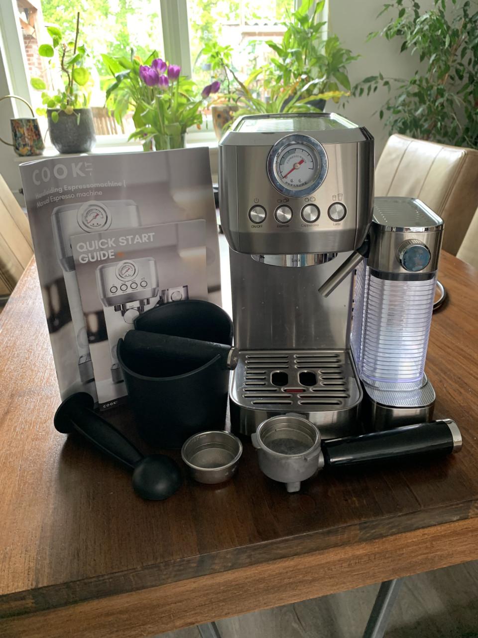 Cook espressoapparaat, compleet met melkopschuimer