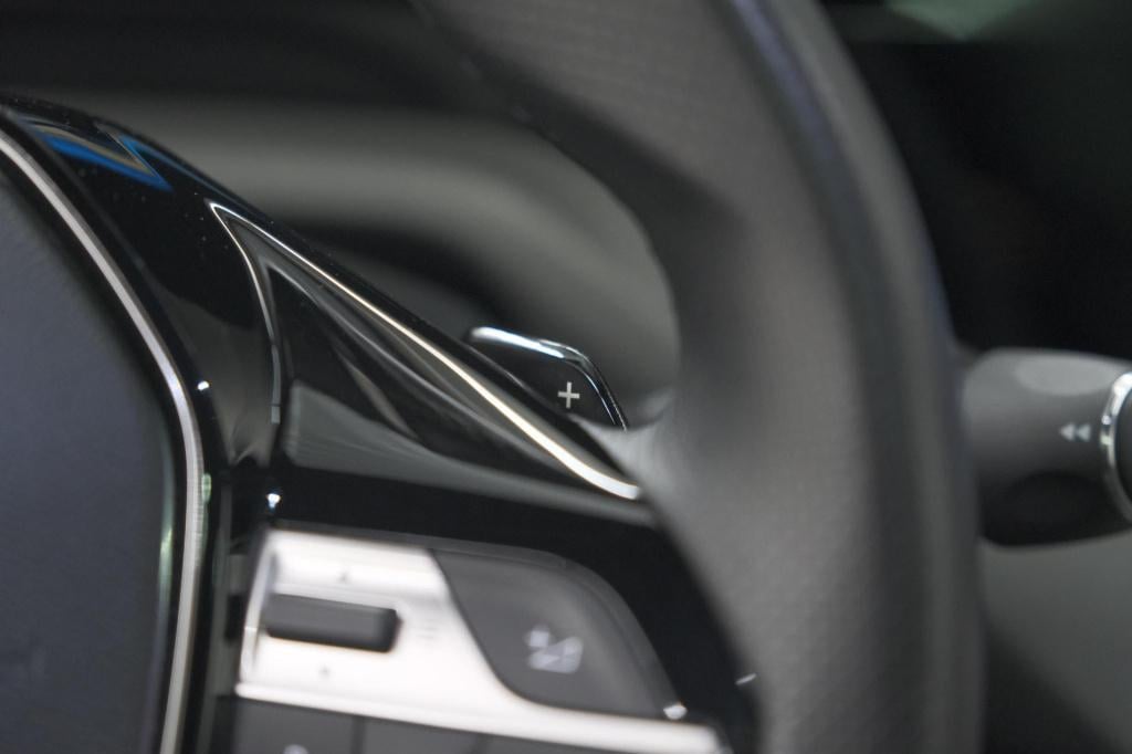 Peugeot 408 1.6 plug-in hybrid gt 180 e-eat8 | schuif-/kanteldak | alcantar