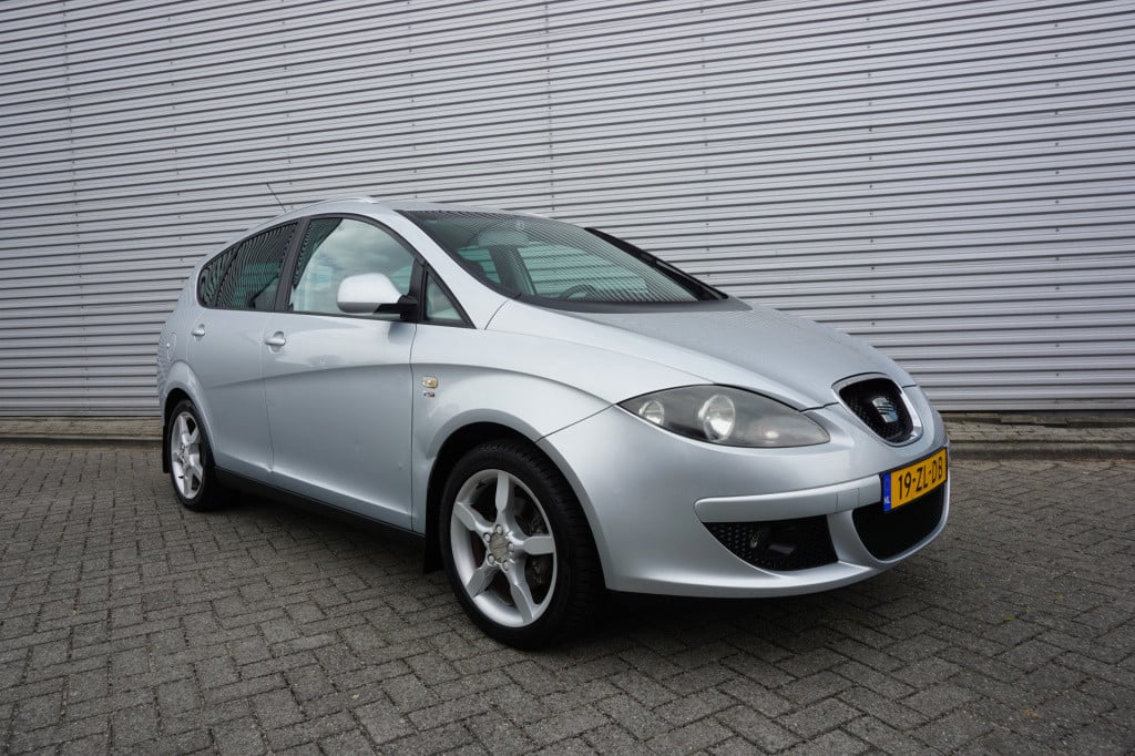 Seat Altea Xl 1.8 tfsi stylance airco / cruise / parkeers. / elektr. ramen 