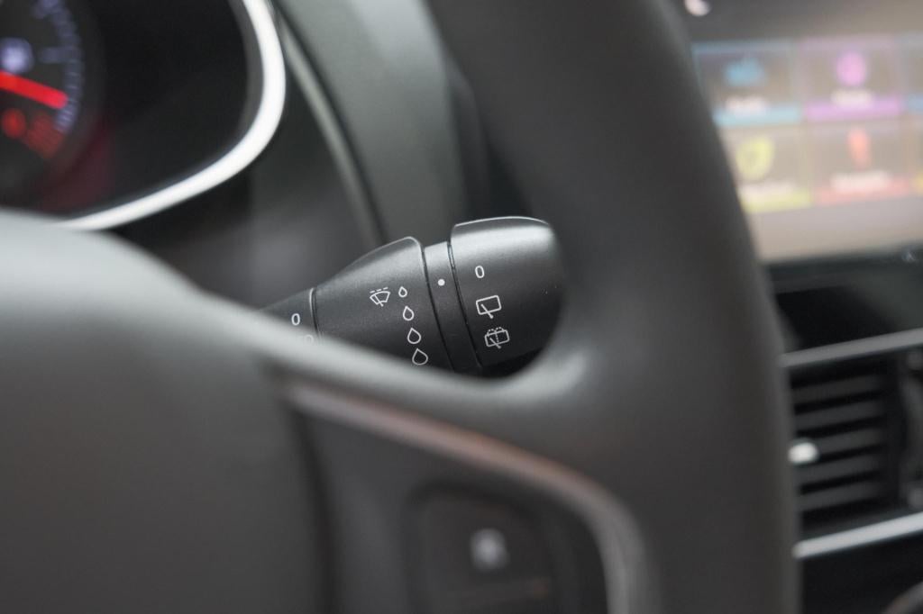 Renault Clio tce 90 zen | navigatie | parkeersensoren | climate control