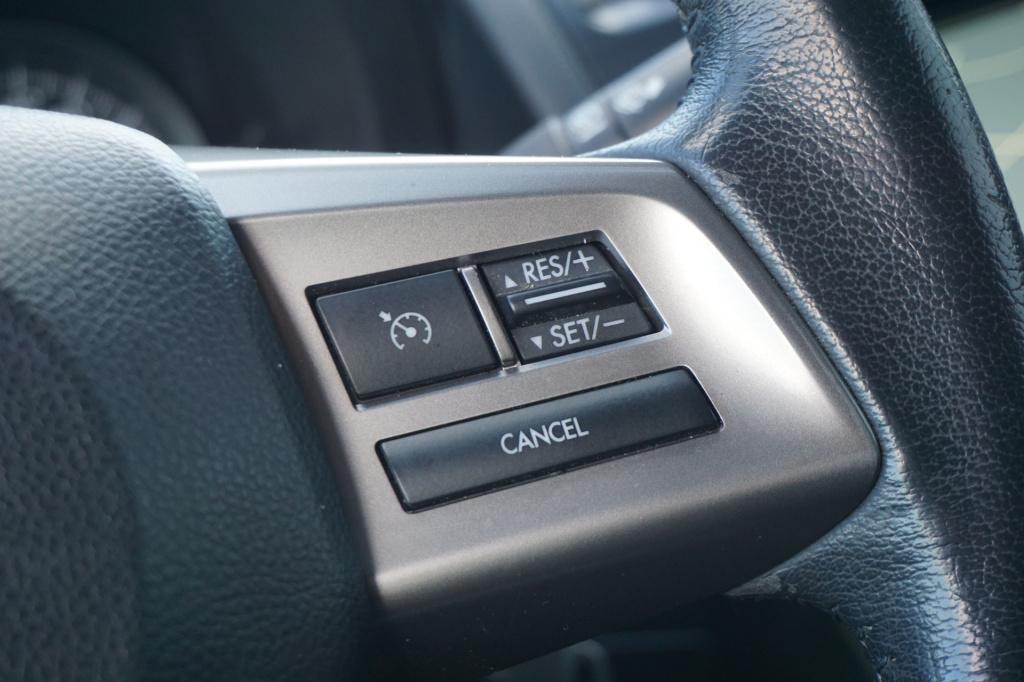 Subaru Xv 2.0i luxury awd airco / navi / cruise / camera / leder / parkeers