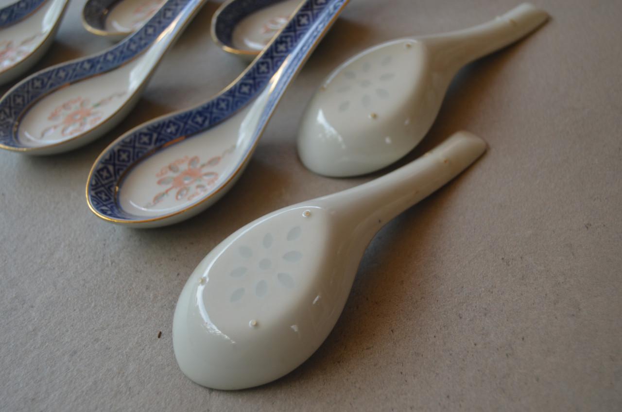 7 identieke Porseleinen Chinese lepels