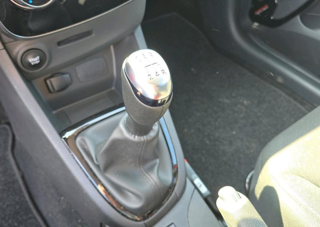 Renault Clio estate 0.9 tce limited