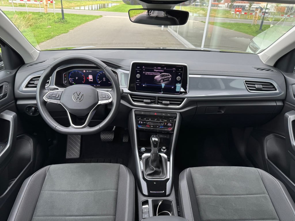 Volkswagen T-roc 1.5 tsi style edition dsg / carplay , elektische achterkle