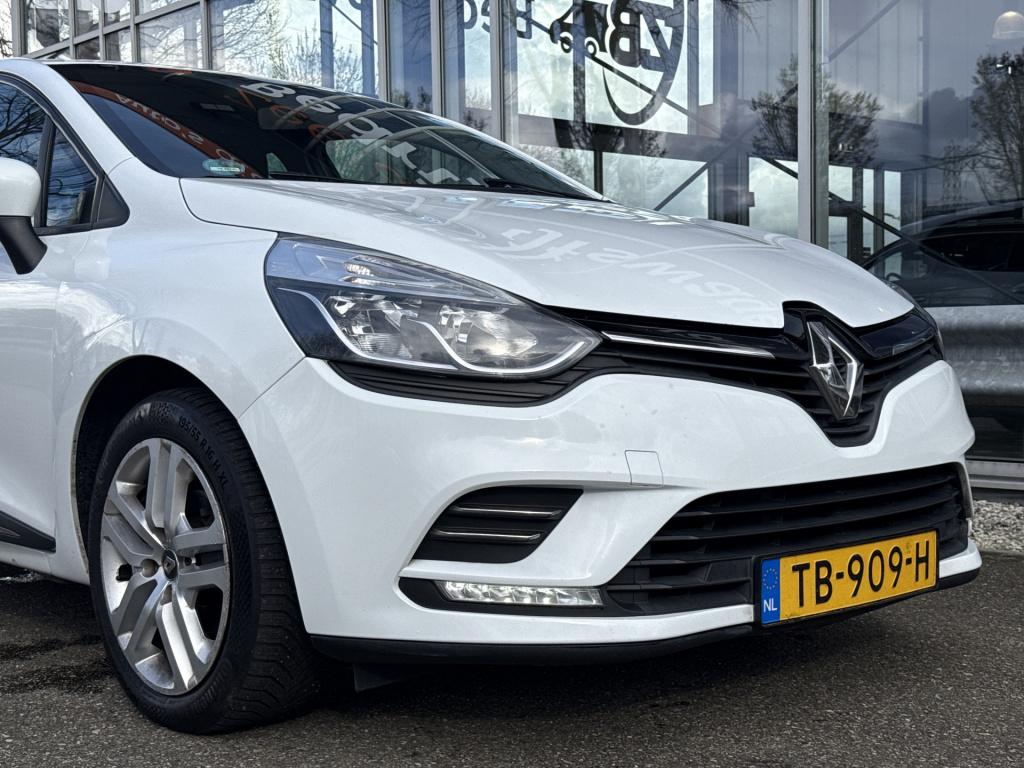 Renault Clio 1.5 dci ecoleader zen | nl-auto | trekhaak | navi | cruisec. |