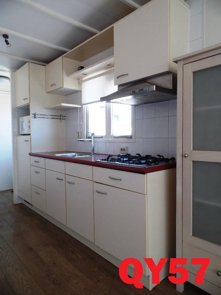 Betaalbaar chalet met kunststof buitenzijde en dubbel glas tot 6 personen