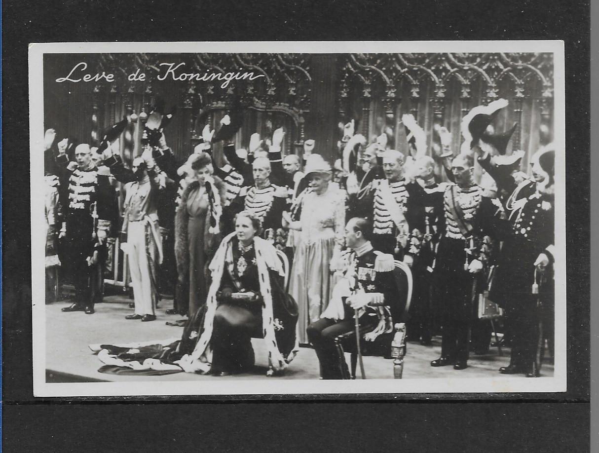 Ansichtkaart       A 401  Koningin  Juliana  Amsterdam  6 Sept  1948