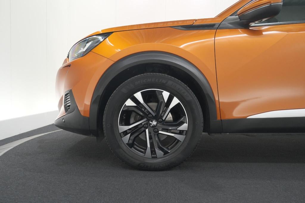 Peugeot 2008 puretech 130 allure pack | trekhaak | adaptieve cruise control