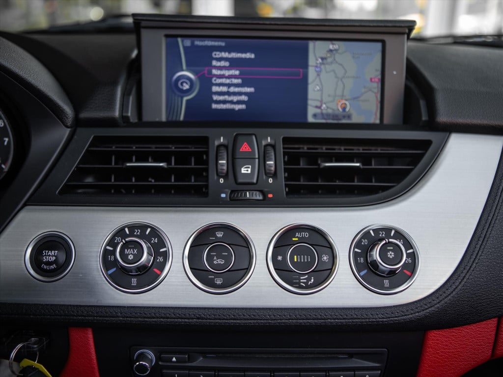 BMW Z4 sdrive23i 204pk executive | leder | stoelverwarming | navigatie | pd
