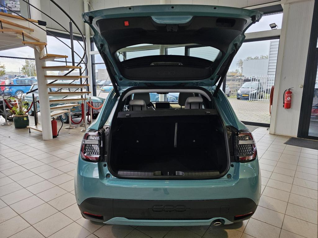 Fiat 600 1.2 hybrid la prima