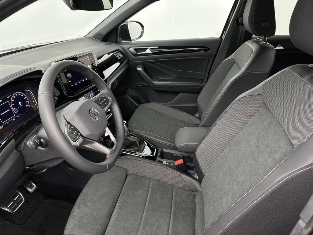 Volkswagen T-roc r-line 1.5 110 kw / 150 pk tsi suv 7 versn. dsg