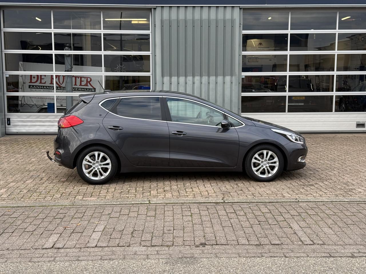 Kia Cee'd - 1.6 GDI Business Pack