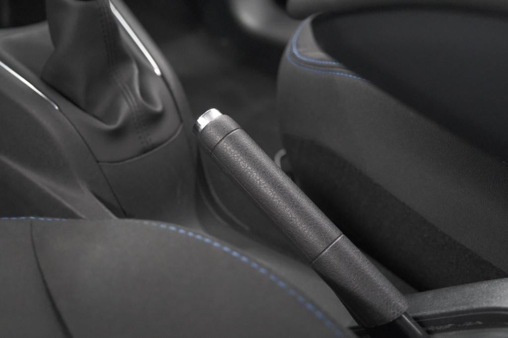 Peugeot 208 puretech 82 signature | apple carplay | parkeersensoren | navig