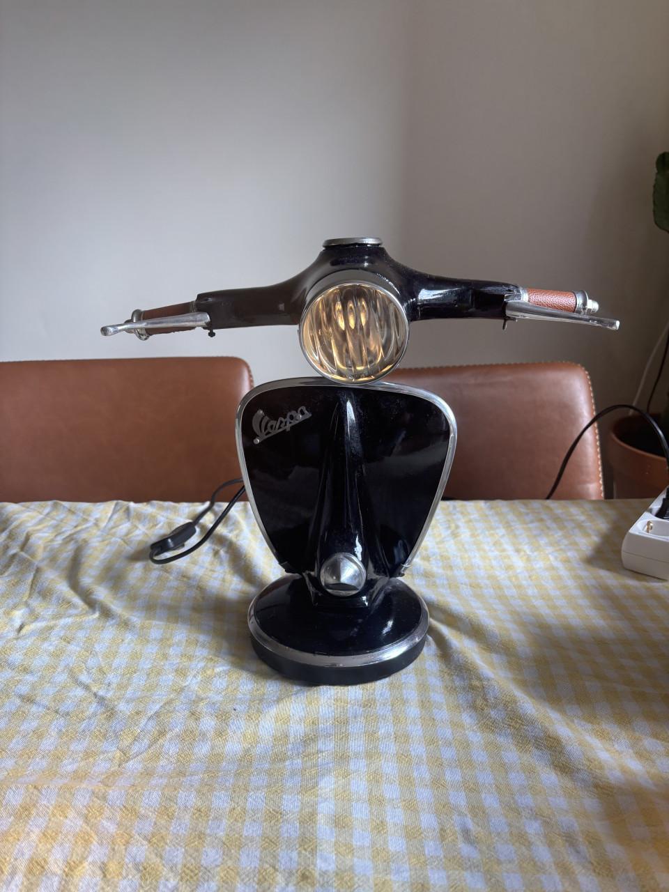 Vespa Tafel lamp Industrieel
