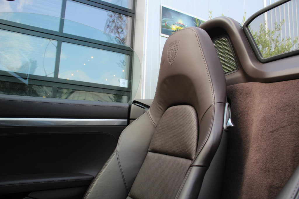 Porsche Boxster 2.7 pdk - sport chrono - sportuitlaat - cruise - pasm - lee