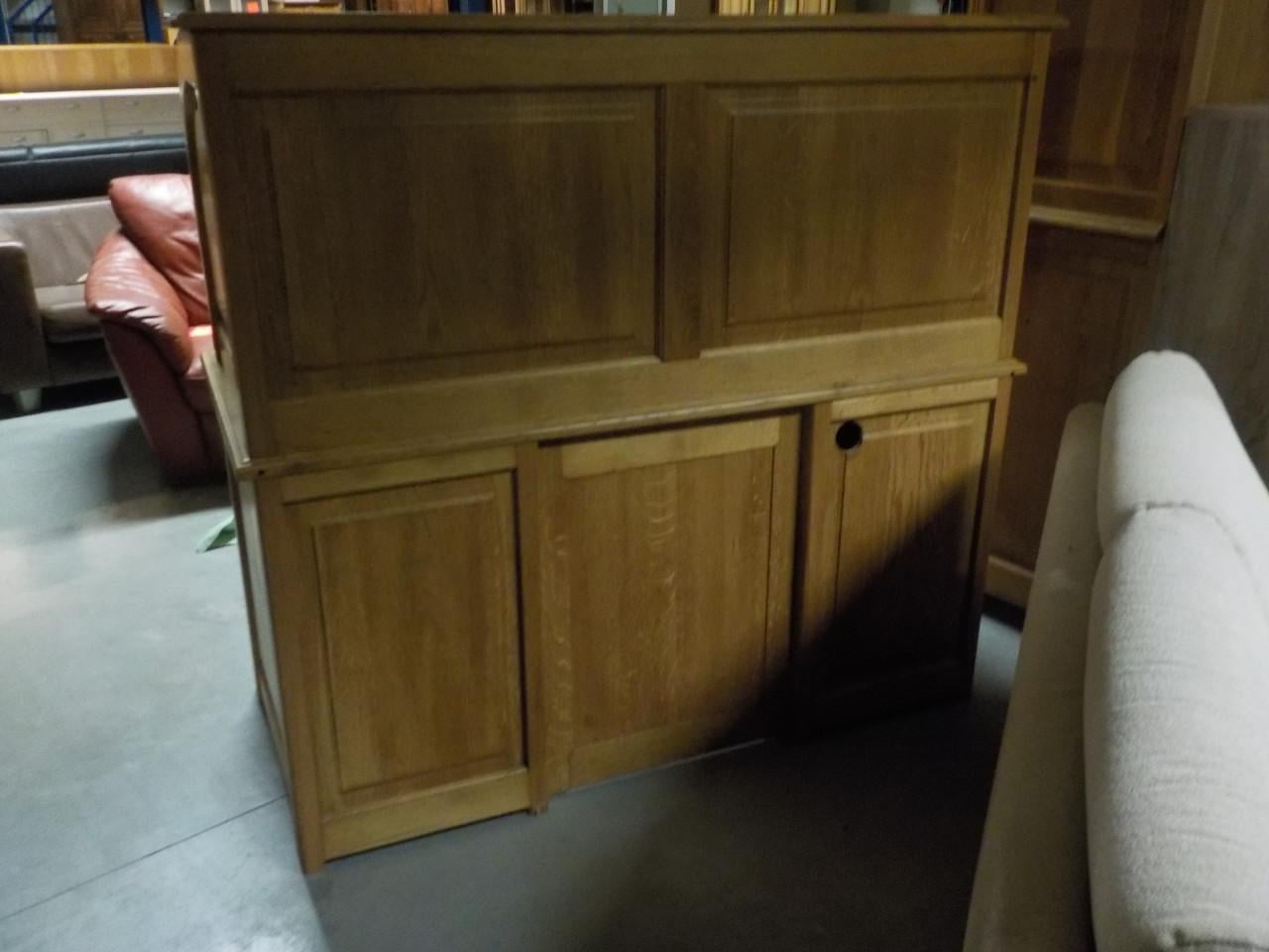 Geheel massief blank eiken bureau in zeer goede staat
