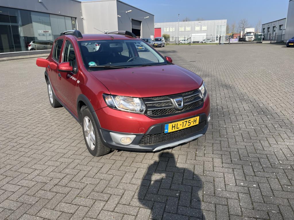Dacia Sandero Stepway 0.9 tce lauréate 63 dkm