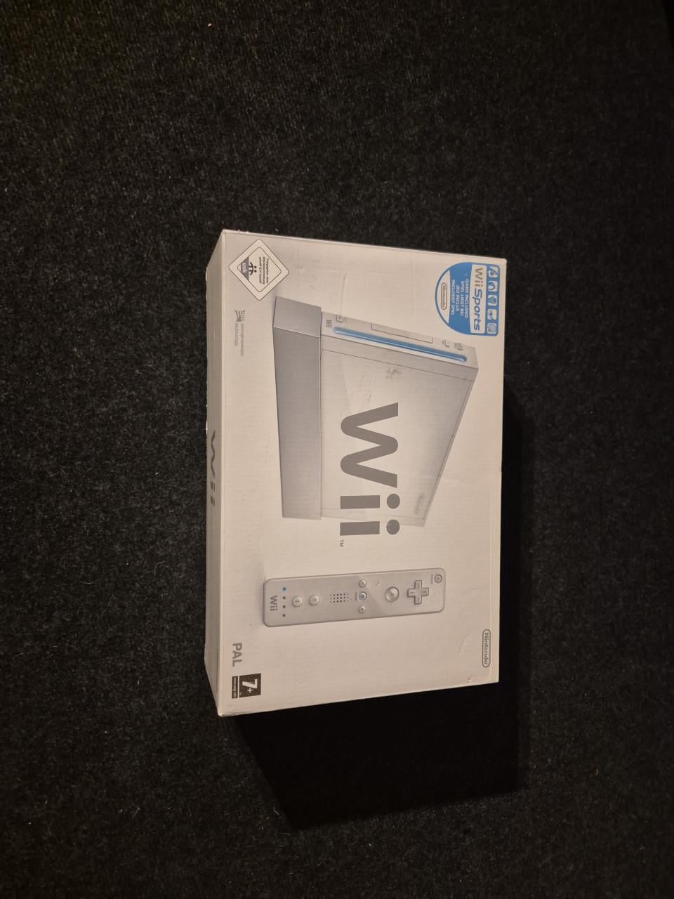 Nintendo Wii 2x. 1 compleet in doos met veel games