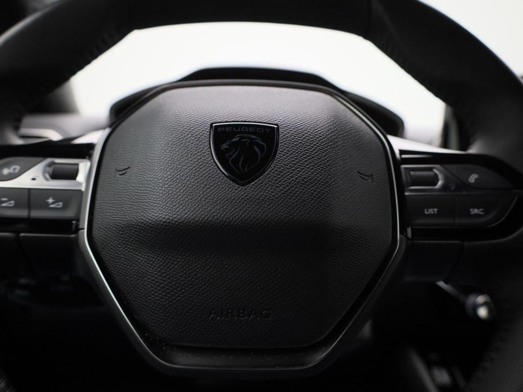 Peugeot E-2008 ev allure 54 kwh | automaat | climate control | virtual cock