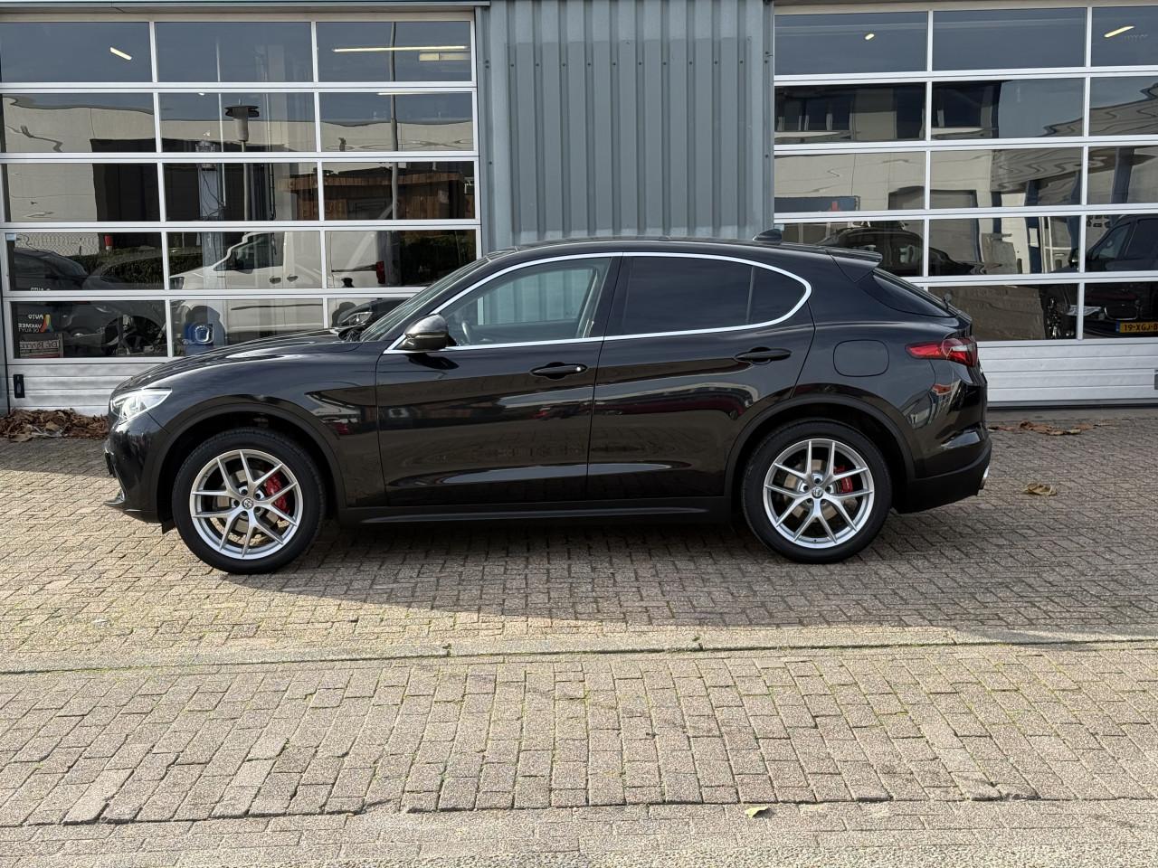 Alfa Romeo Stelvio - 2.0 T AWD Q4 280PK | Pano | Memory