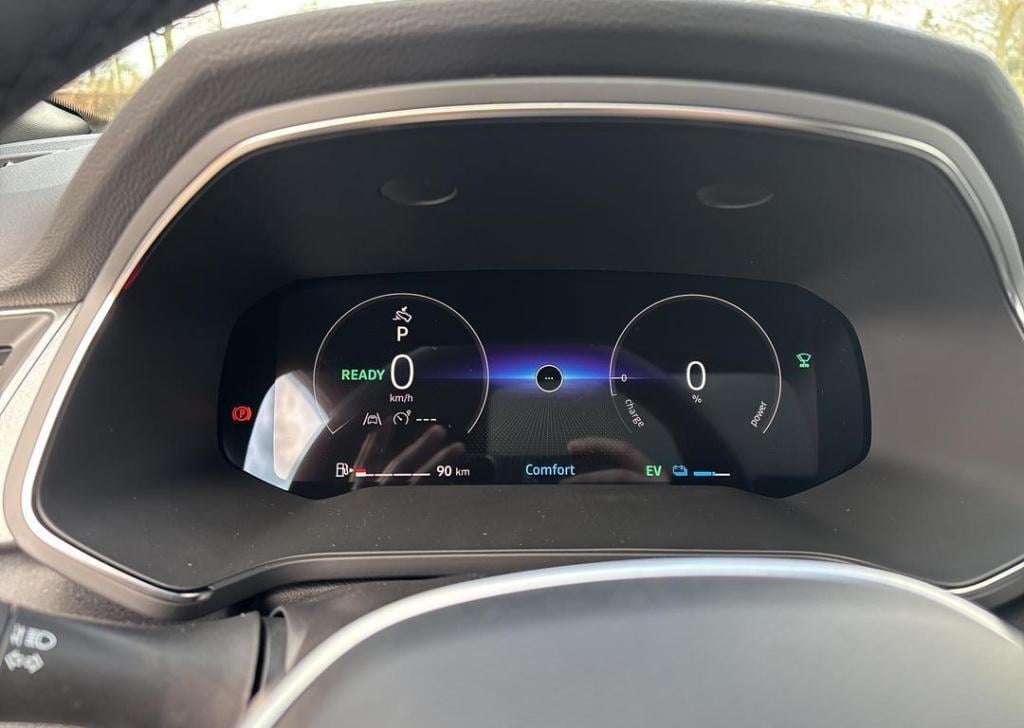 Renault Captur 1.8 e-tech full hybrid 160 techno - pack winter / pack light