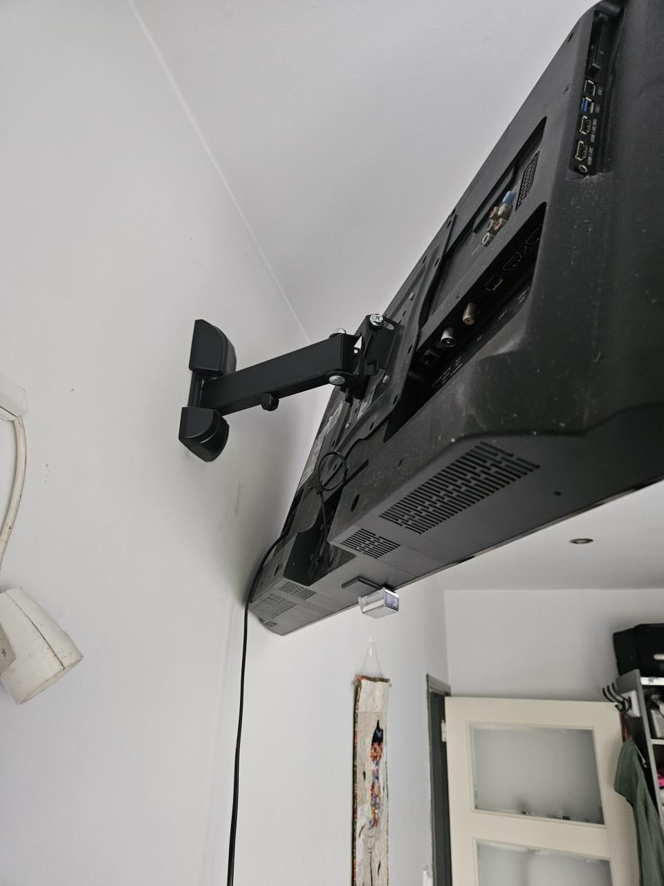 Philips tv  32 inch met afstandbediening