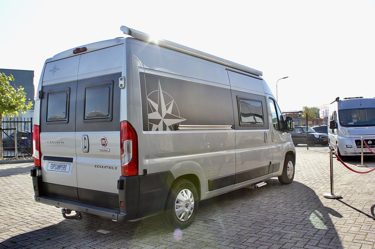 Westfalia Columbus (Vast bed, Als nieuw met veel opties!!!)