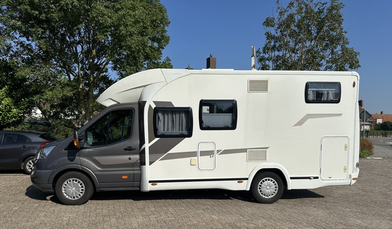 Camper Benimar Tessoro 442 uit 2015 met 77.000 km