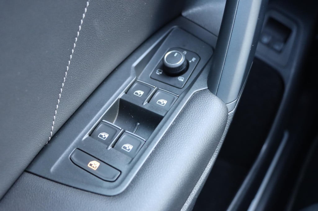 Volkswagen Tiguan 1.4 tsi ehybrid r-line business+ 245pk dsg6