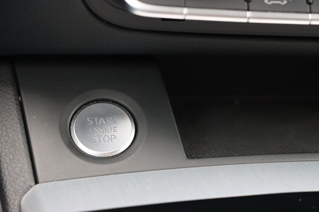 Audi Q5 55 tfsi e quattro s edition competition 367pk