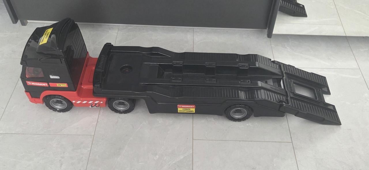 Mammoet Volvo Truck en Shovel 1:16 - 75-80 cm