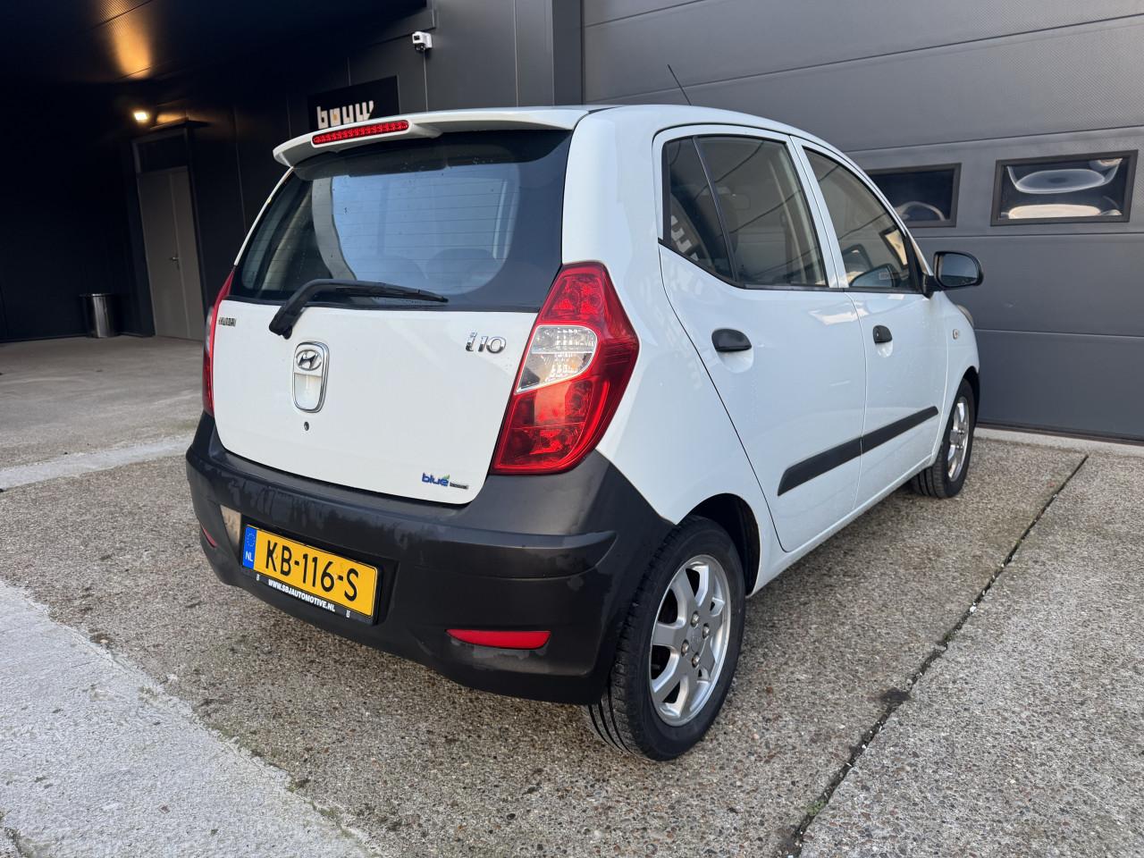 Hyundai i10 1.0 Bluedrive Pure 51KW 5DRS 2011Wit Apk Nap