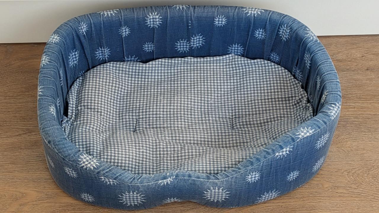 Jeansblauwe Hondenmand / Kattenmand (50x39 cm) – Nette staat
