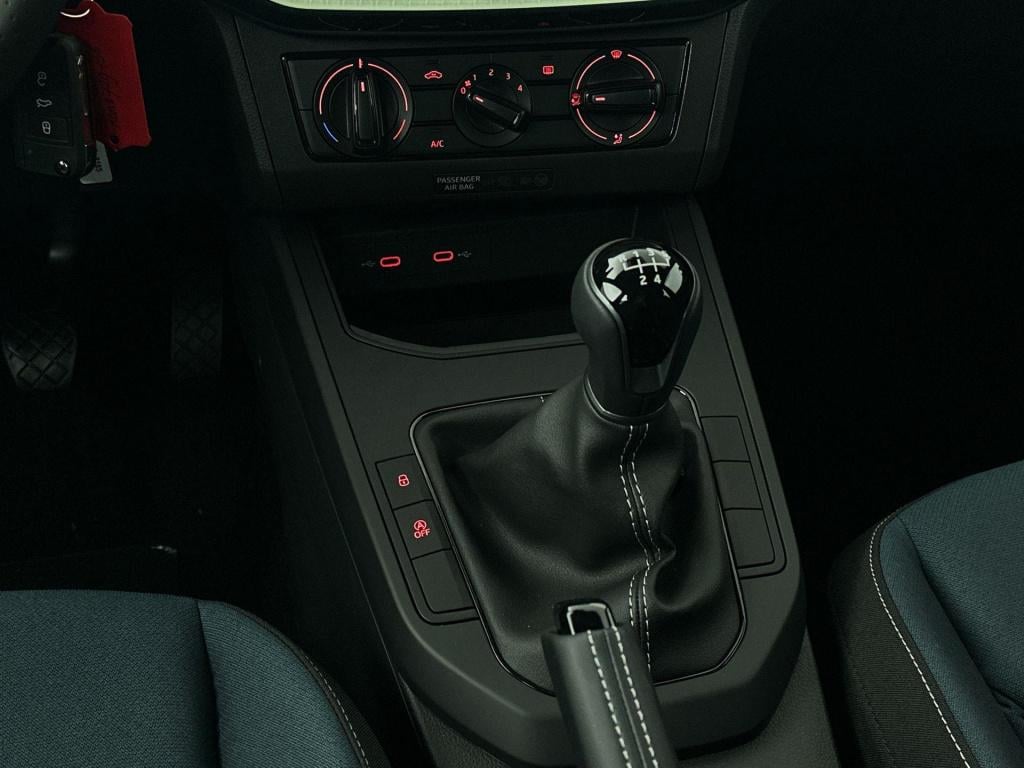Seat Ibiza style plus 1.0 70 kw / 95 pk ecotsi hatchback 5 de