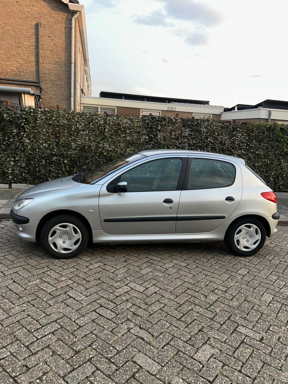Peugegot 206 1.4 Gentry 2002