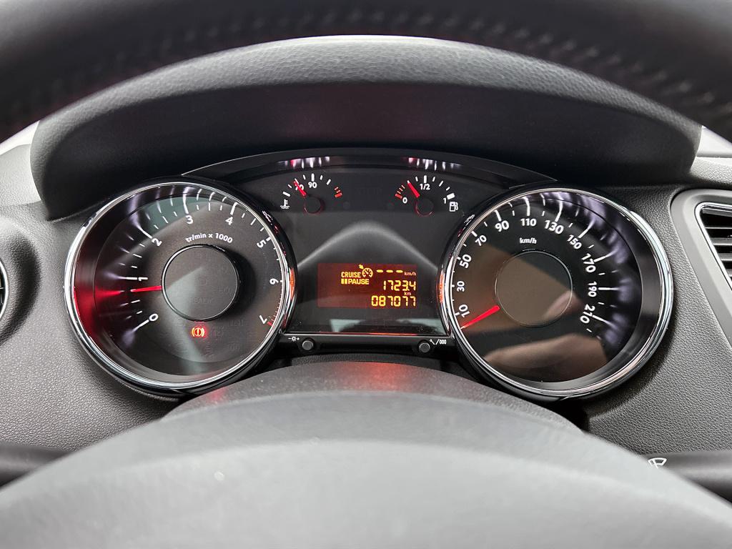 Peugeot 5008 130 pk style 7 persoons | rijklaar | trekhaak | panoramadak | 