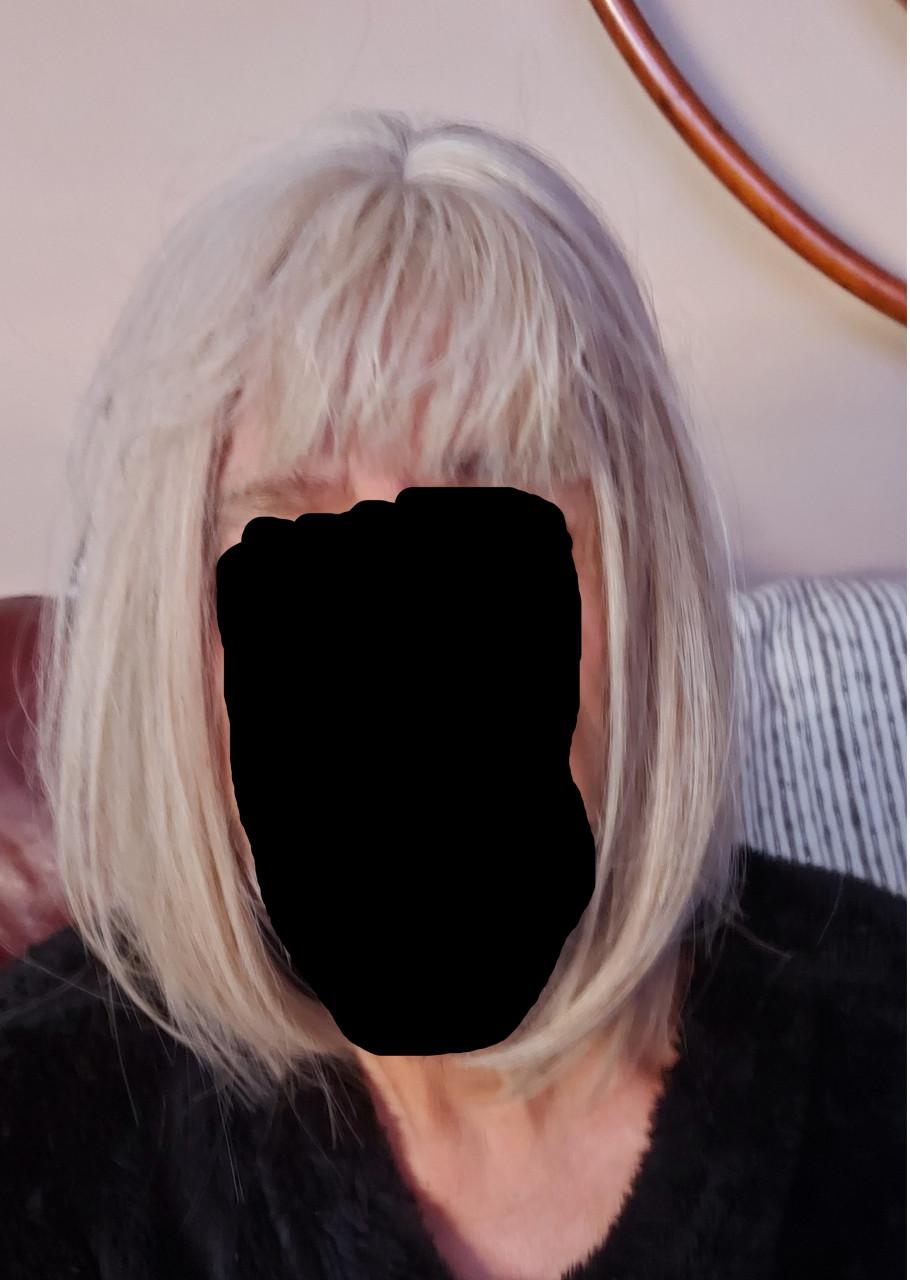 Half lange pruiken. NIEUW