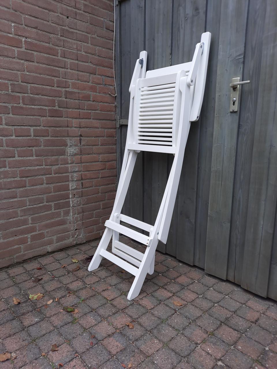 2 Barstoelen