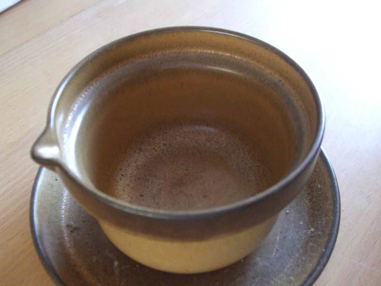 Te koop gedeelte van een nieuw servies.