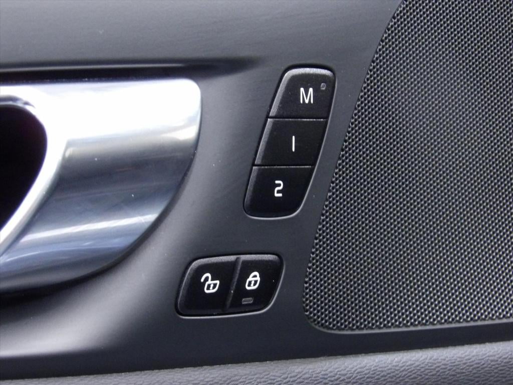 Volvo V60 t6 twin engine 398pk awd aut plus dark