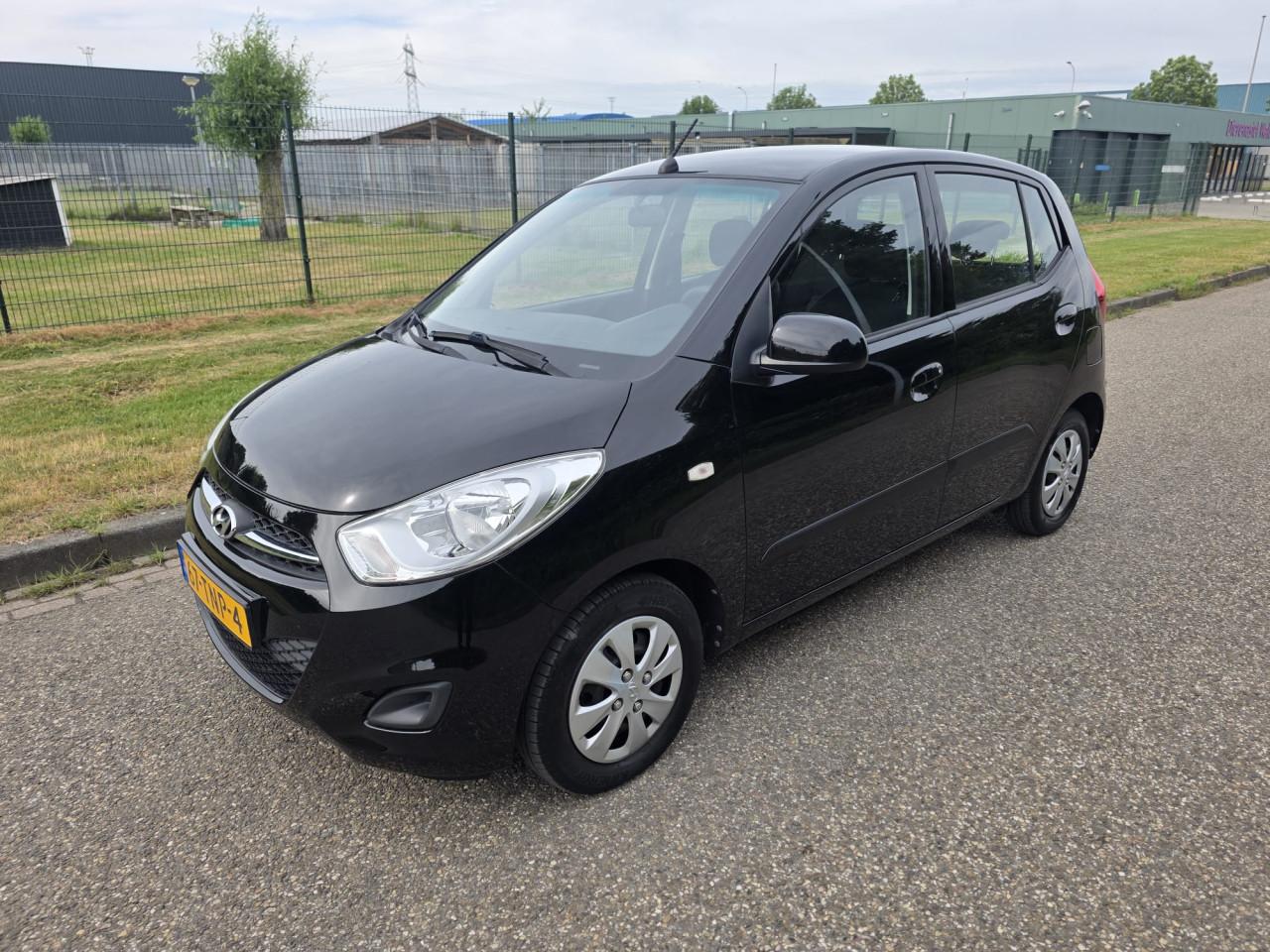Hyandai-i10 i-Drive Cool Airco! Met Slecht's 31634Km! Werkelijk Als Nieuw!!