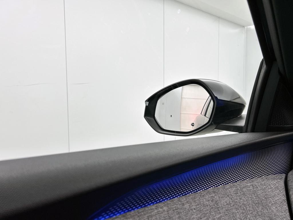 Peugeot 3008 hybrid 145 pk gt | rijklaar | elektrische kofferklep |